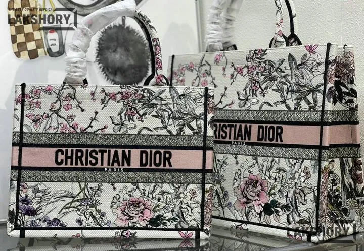 Dior 1:1 Mirror Replica Book Tote Multicolor Saisons Printemps-Été Embroidery Christian Dior Replica Book Totes Dior 1:1 Mirror Replica Book Tote Multicolor Saisons Printemps-Été Embroidery Christian Dior Replica Book Totes
