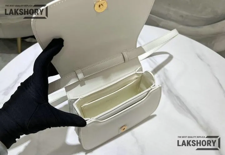 Dior 1:1 Mirror Replica 30 Montaigne Medium Avenue Top Handle Bag 19CM/7.5IN Christian Dior Replica 30 Montaigne Dior 1:1 Mirror Replica 30 Montaigne Medium Avenue Top Handle Bag 19CM/7.5IN Christian Dior Replica 30 Montaigne