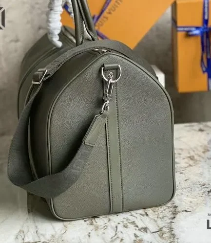Louis Vuitton 1:1 Mirror Replica Keepall Bandoulire 50 Bag LV Aerogram 50CM/19.7IN Louis Vuitton Replica Keepall