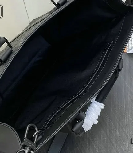 Louis Vuitton 1:1 Mirror Replica Sac Plat NV Monogram Taurillon Leather LG 38CM/15IN Louis Vuitton Replica Business Bags