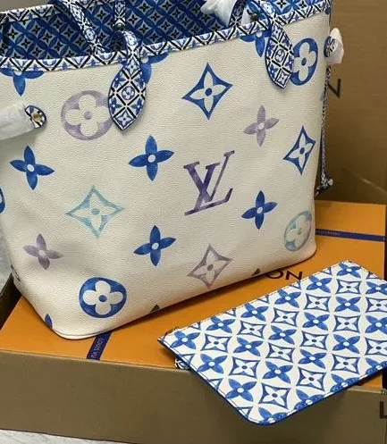 Louis Vuitton 1:1 Mirror Replica Monogram Giant By The Pool 2.0 Neverfull MM Blue 31CM/12.2IN Louis Vuitton Replica Neverfull