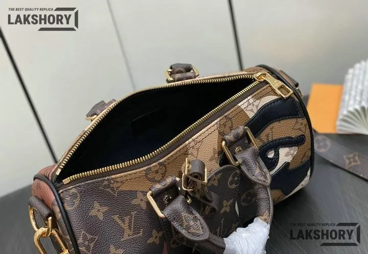 Louis Vuitton 1:1 Mirror Replica Keepall Bandoulire 25 Monogram Eclipse Multicolor 25CM/9.8IN Louis Vuitton Replica Keepall Louis Vuitton 1:1 Mirror Replica Keepall Bandoulire 25 Monogram Eclipse Multicolor 25CM/9.8IN Louis Vuitton Replica Keepall