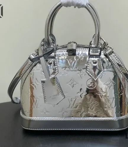 Louis Vuitton 1:1 Mirror Replica Vernis Alma BB Gris Metal 32CM/12.6IN Louis Vuitton Replica Alma