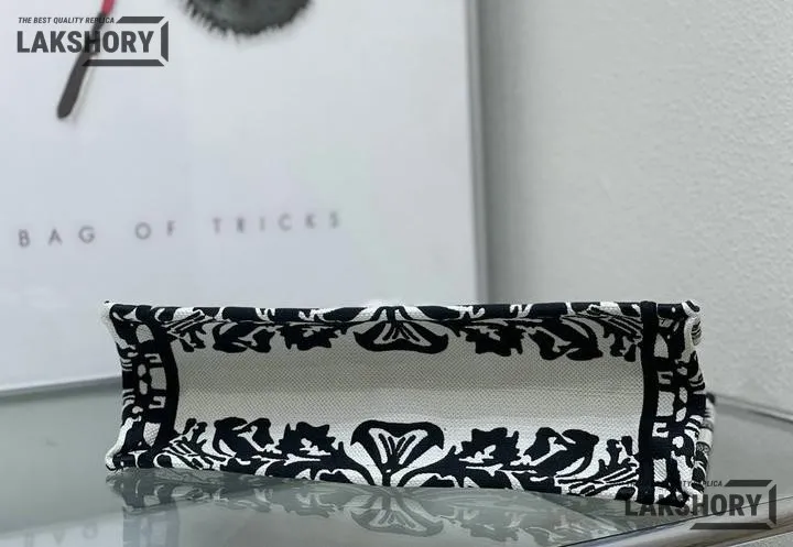 Dior 1:1 Mirror Replica Ornamental Cornely Effect Book Tote Black/White Christian Dior Replica Book Totes Dior 1:1 Mirror Replica Ornamental Cornely Effect Book Tote Black/White Christian Dior Replica Book Totes