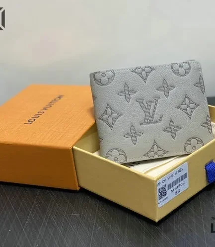 Louis Vuitton 1:1 Mirror Replica Multiple Wallet Monogram Shadow 11CM/4.3IN Louis Vuitton Replica Wallets Louis Vuitton 1:1 Mirror Replica Multiple Wallet Monogram Shadow 11CM/4.3IN Louis Vuitton Replica Wallets