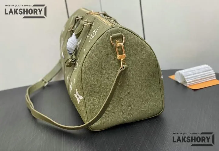 Louis Vuitton 1:1 Mirror Replica Giant Keepall Bandouliere 45 Monogram 45CM/17.7IN Louis Vuitton Replica Keepall Louis Vuitton 1:1 Mirror Replica Giant Keepall Bandouliere 45 Monogram 45CM/17.7IN Louis Vuitton Replica Keepall