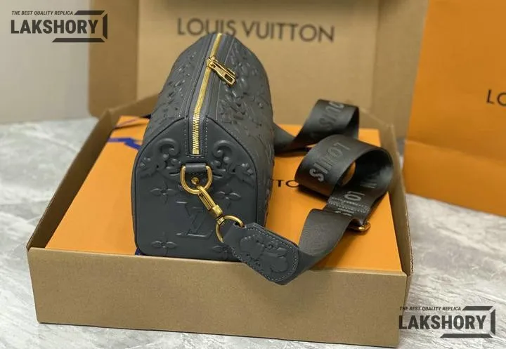 Louis Vuitton 1:1 Mirror Replica Calfskin Debossed Monogram Versailles City Keepall 27CM/10.6IN Louis Vuitton Replica Keepall Louis Vuitton 1:1 Mirror Replica Calfskin Debossed Monogram Versailles City Keepall 27CM/10.6IN Louis Vuitton Replica Keepall