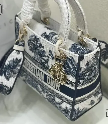 Dior 1:1 Mirror Replica Dioriviera White/Blue Lady D-Lite Palms 24CM/9.4IN Christian Dior Replica Lady