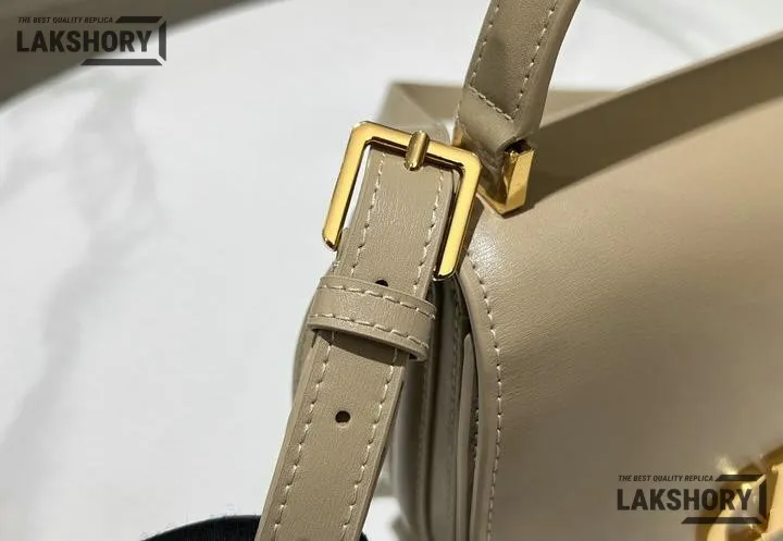 Dior 1:1 Mirror Replica 30 Montaigne Medium Avenue Top Handle Bag 19CM/7.5IN Christian Dior Replica 30 Montaigne Dior 1:1 Mirror Replica 30 Montaigne Medium Avenue Top Handle Bag 19CM/7.5IN Christian Dior Replica 30 Montaigne