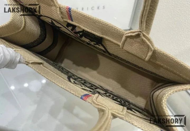 Dior 1:1 Mirror Replica Jute Embroidered Medium Book Tote Black Beige Christian Dior Replica Book Totes Dior 1:1 Mirror Replica Jute Embroidered Medium Book Tote Black Beige Christian Dior Replica Book Totes