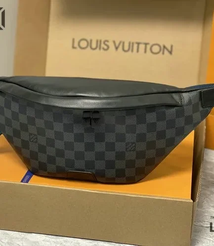 Louis Vuitton 1:1 Mirror Replica Discovery Bumbag PM Monogram Eclipse 47CM/18.5IN Louis Vuitton Replica Bumbag