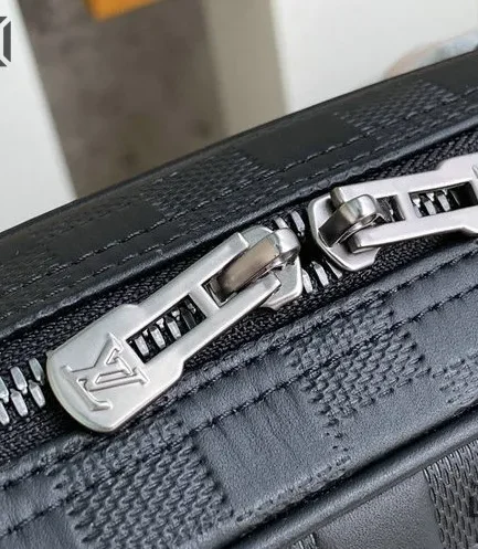 Louis Vuitton 1:1 Mirror Replica Damier Infini Porte-Documents Voyage GM Onyx 41CM/16.1IN Louis Vuitton Replica Business Bags