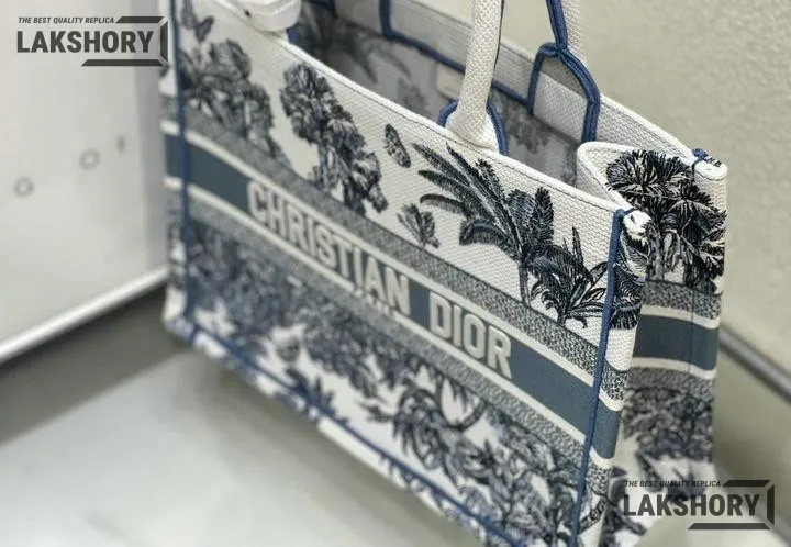 Dior 1:1 Mirror Replica Dioriviera Book Tote Toile de Jouy Palms White & Blue Christian Dior Replica Book Totes Dior 1:1 Mirror Replica Dioriviera Book Tote Toile de Jouy Palms White & Blue Christian Dior Replica Book Totes