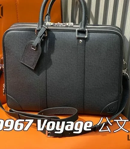Louis Vuitton 1:1 Mirror Replica Porte-Documents Voyage PM Taga Leather 39.5CM/15.6IN Louis Vuitton Replica Business Bags