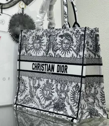Dior 1:1 Mirror Replica Toile de Jouy Soleil Book Tote Embroidery Christian Dior Replica Book Totes