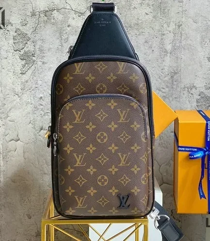 Louis Vuitton 1:1 Mirror Replica Avenue Slingbag NM Leather Bag for Men 31CM/12.2IN Louis Vuitton Replica Avenue