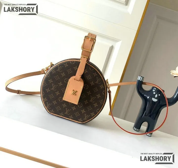 Louis Vuitton 1:1 Mirror Replica Petite Boite Chapeau Monogram Brown 17.5CM/6.9IN Louis Vuitton Replica Boite Chapeau Louis Vuitton 1:1 Mirror Replica Petite Boite Chapeau Monogram Brown 17.5CM/6.9IN Louis Vuitton Replica Boite Chapeau