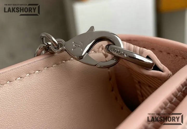 Louis Vuitton 1:1 Mirror Replica Twist West Pochette Epi Leather 19CM/7.5IN Louis Vuitton Replica Twist Louis Vuitton 1:1 Mirror Replica Twist West Pochette Epi Leather 19CM/7.5IN Louis Vuitton Replica Twist