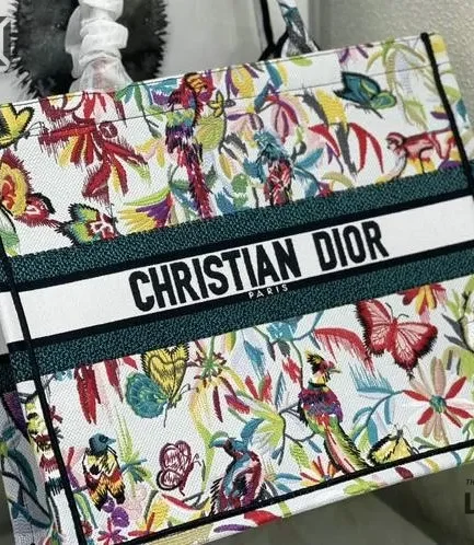 Dior 1:1 Mirror Replica White Book Tote Toile de Jouy Fantastica 42CM/16.5IN Christian Dior Replica Book Totes