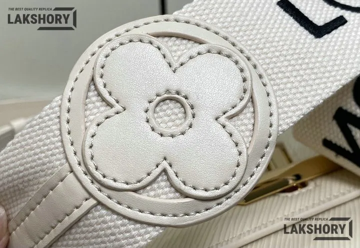 Louis Vuitton 1:1 Mirror Replica Twist MM Epi Leather 23CM/9.1IN Louis Vuitton Replica Twist Louis Vuitton 1:1 Mirror Replica Twist MM Epi Leather 23CM/9.1IN Louis Vuitton Replica Twist