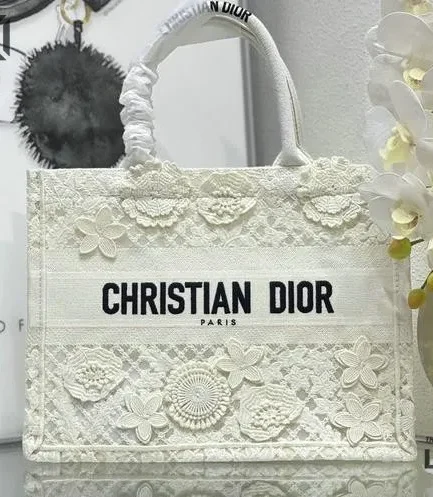 Dior 1:1 Mirror Replica Dentelle Book Tote Embroidered White 42CM/16.5IN Christian Dior Replica Book Totes
