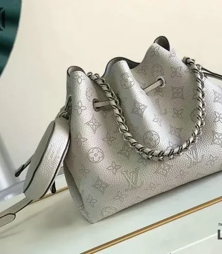 Louis Vuitton 1:1 Mirror Replica Bella Mahina 22CM/8.7IN Louis Vuitton Replica Neo