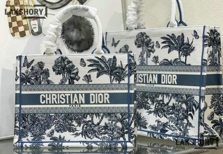 Dior 1:1 Mirror Replica Dioriviera Book Tote Toile de Jouy Palms White & Blue Christian Dior Replica Book Totes Dior 1:1 Mirror Replica Dioriviera Book Tote Toile de Jouy Palms White & Blue Christian Dior Replica Book Totes