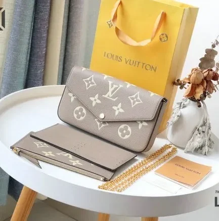 Louis Vuitton 1:1 Mirror Replica Empreinte Pochette Felicie Chain Shoulder Bag 21CM/8.3IN Louis Vuitton Replica Pochette Accessories