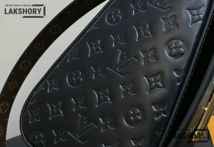 Louis Vuitton 1:1 Mirror Replica Twist MM Slim Epi Leather 23CM/9.1IN Louis Vuitton Replica Twist Louis Vuitton 1:1 Mirror Replica Twist MM Slim Epi Leather 23CM/9.1IN Louis Vuitton Replica Twist