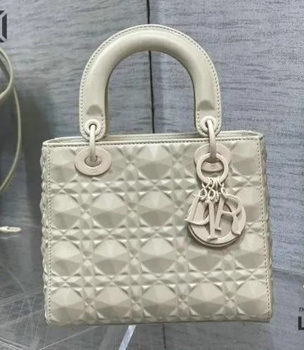 Dior 1:1 Mirror Replica Calfskin Cannage Diamond Lady Dior 20CM/7.9IN Christian Dior Replica Lady
