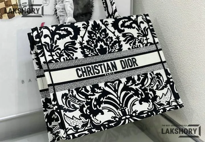 Dior 1:1 Mirror Replica Ornamental Cornely Effect Book Tote Black/White Christian Dior Replica Book Totes Dior 1:1 Mirror Replica Ornamental Cornely Effect Book Tote Black/White Christian Dior Replica Book Totes