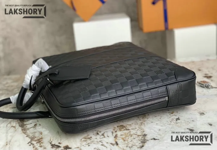 Louis Vuitton 1:1 Mirror Replica Damier Infini Porte-Documents Voyage GM Onyx 41CM/16.1IN Louis Vuitton Replica Business Bags Louis Vuitton 1:1 Mirror Replica Damier Infini Porte-Documents Voyage GM Onyx 41CM/16.1IN Louis Vuitton Replica Business Bags