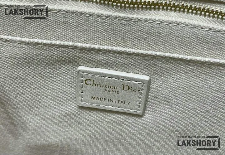 Dior 1:1 Mirror Replica Blue Oblique Chambray Embroidery & Latte Book Tote Christian Dior Replica Book Totes Dior 1:1 Mirror Replica Blue Oblique Chambray Embroidery & Latte Book Tote Christian Dior Replica Book Totes