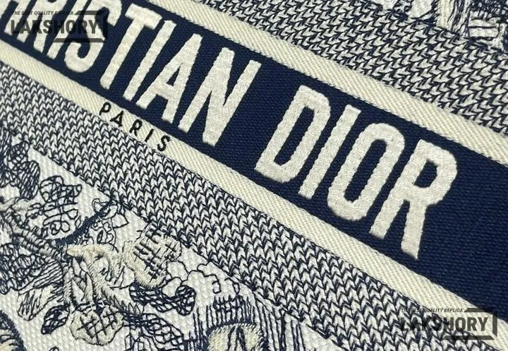 Dior 1:1 Mirror Replica Ecru & Blue Toile de Jouy Embroidery Book Tote Christian Dior Replica Book Totes Dior 1:1 Mirror Replica Ecru & Blue Toile de Jouy Embroidery Book Tote Christian Dior Replica Book Totes