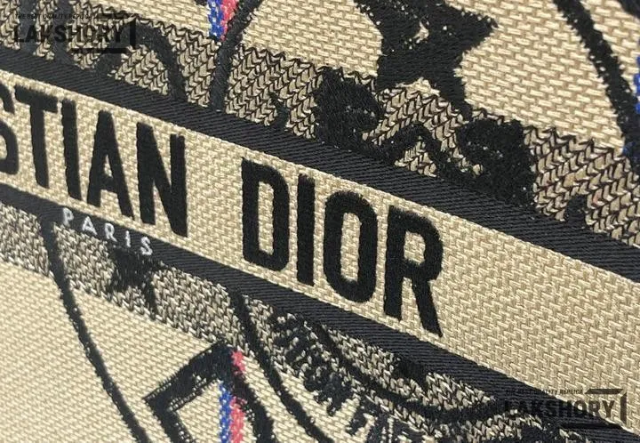Dior 1:1 Mirror Replica Jute Embroidered Medium Book Tote Black Beige Christian Dior Replica Book Totes Dior 1:1 Mirror Replica Jute Embroidered Medium Book Tote Black Beige Christian Dior Replica Book Totes