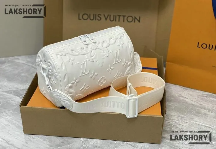 Louis Vuitton 1:1 Mirror Replica Calfskin Debossed Monogram Versailles City Keepall 27CM/10.6IN Louis Vuitton Replica Keepall Louis Vuitton 1:1 Mirror Replica Calfskin Debossed Monogram Versailles City Keepall 27CM/10.6IN Louis Vuitton Replica Keepall