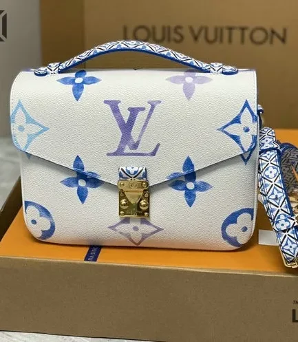 Louis Vuitton 1:1 Mirror Replica Monogram Giant By The Pool Pochette Metis MM 25CM/9.8IN Louis Vuitton Replica Pochette Metis