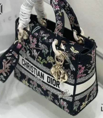 Dior 1:1 Mirror Replica Embroidered Medium Herbarium Lady D-Lite 24CM/9.4IN Christian Dior Replica Lady