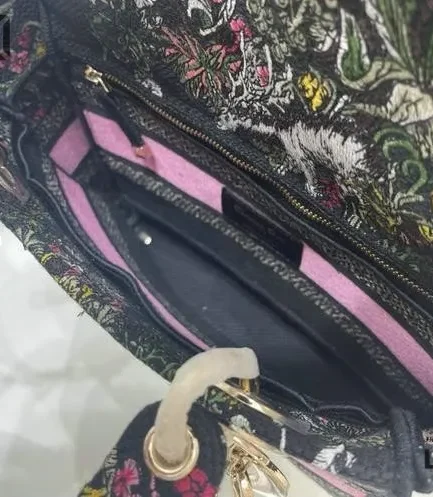 Dior 1:1 Mirror Replica Black Lady D-Lite Around the World Motif 24CM/9.4IN Christian Dior Replica Lady