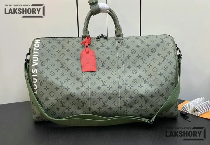 Louis Vuitton 1:1 Mirror Replica Keepall Bandouliere Khaki Green/Vermillion Red Louis Vuitton Replica Keepall Louis Vuitton 1:1 Mirror Replica Keepall Bandouliere Khaki Green/Vermillion Red Louis Vuitton Replica Keepall