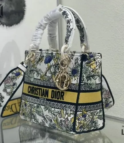 Dior 1:1 Mirror Replica Lady D-Lite Latte Yellow Chardons Motif 24CM/9.4IN Christian Dior Replica Lady