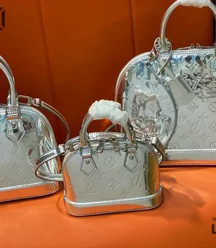 Louis Vuitton 1:1 Mirror Replica Nano Alma Epi Leather 31CM/12.2IN Louis Vuitton Replica Alma