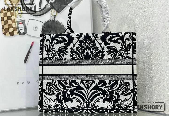 Dior 1:1 Mirror Replica Ornamental Cornely Effect Book Tote Black/White Christian Dior Replica Book Totes Dior 1:1 Mirror Replica Ornamental Cornely Effect Book Tote Black/White Christian Dior Replica Book Totes