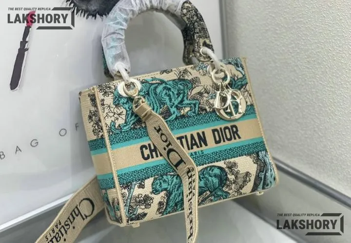 Dior 1:1 Mirror Replica Lady D-Lite Medium 2way Bag 24CM/9.4IN Christian Dior Replica Lady Dior 1:1 Mirror Replica Lady D-Lite Medium 2way Bag 24CM/9.4IN Christian Dior Replica Lady