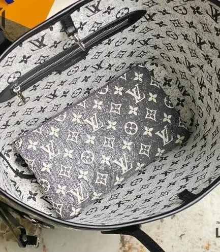 Louis Vuitton 1:1 Mirror Replica NIB Grey Denim Neverfull MM 31CM/12.2IN Louis Vuitton Replica Neverfull
