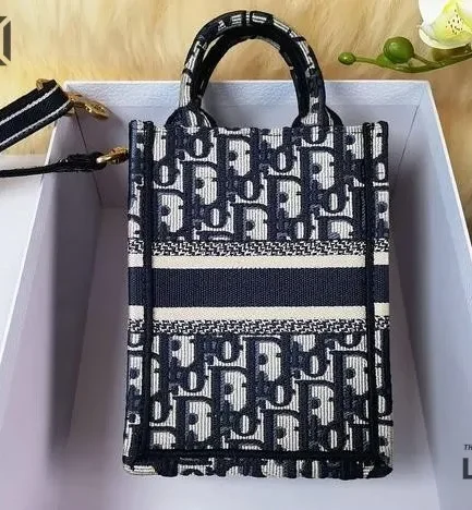 Dior 1:1 Mirror Replica Mini Embroidery Vertical Dior Book Tote 18CM/7.1IN Christian Dior Replica Lady