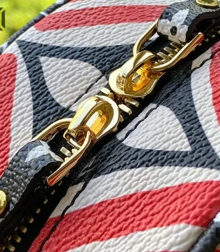 Louis Vuitton 1:1 Mirror Replica Giant Crafty Boite Chapeau Souple PM Creme Rouge Black 17CM/6.7IN Louis Vuitton Replica Boite Chapeau