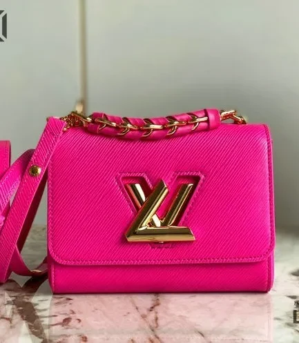 Louis Vuitton 1:1 Mirror Replica Epi Twist Braided Chain Shoulder Bag PM 19CM/7.5IN Louis Vuitton Replica Twist
