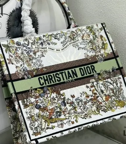 Dior 1:1 Mirror Replica Medium 4 Saisons Hiver Soleil Book Tote Multicolor Christian Dior Replica Book Totes