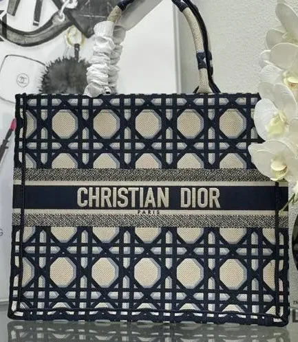 Dior 1:1 Mirror Replica Macrocannage Book Tote Beige Blue 42CM/16.5IN Christian Dior Replica Book Totes